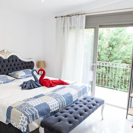 Inspirus Apartments Lefkada City Bagian luar foto