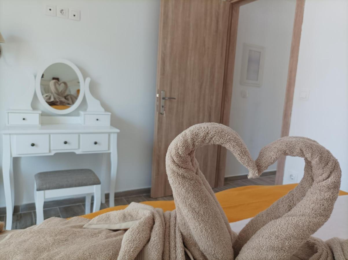 Inspirus Apartments Lefkada City Bagian luar foto